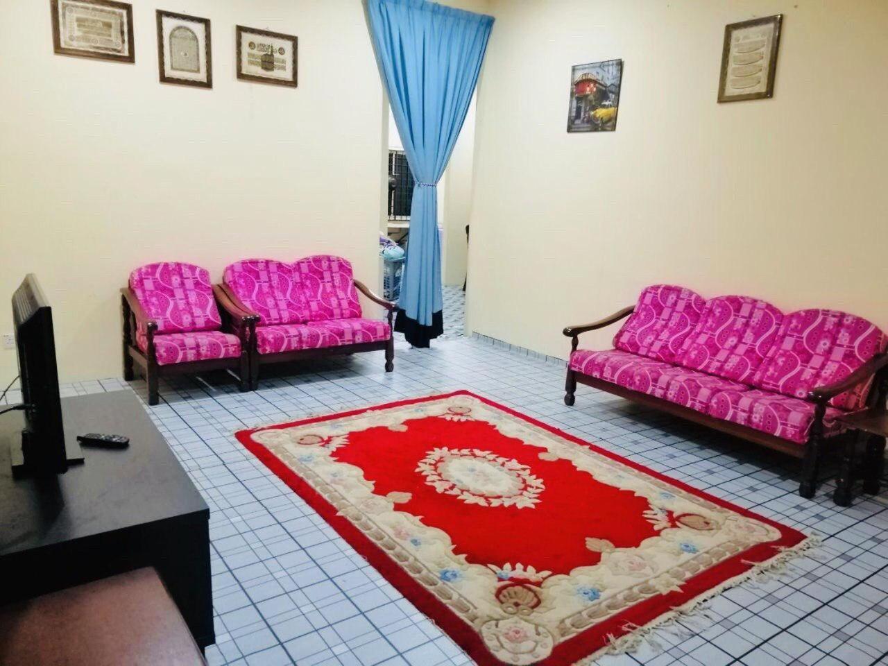 Homestay Bandar Pekan - Musleem Preferred Exteriör bild